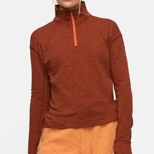 OV fleece half zip in currant